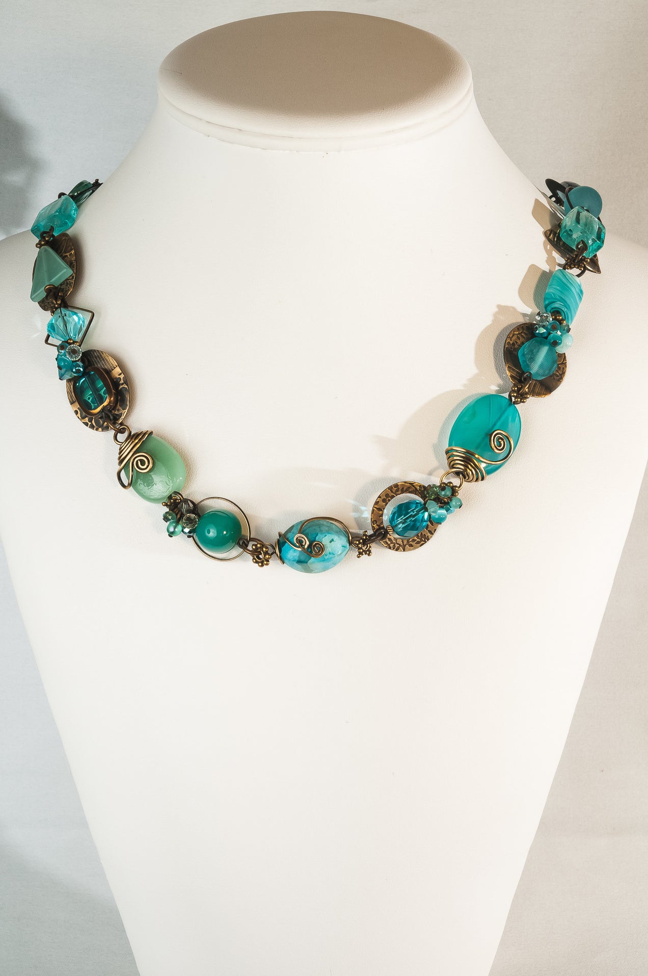 Handmade jewelry, colors like icebergs & emeralds, Solitude by Honica!